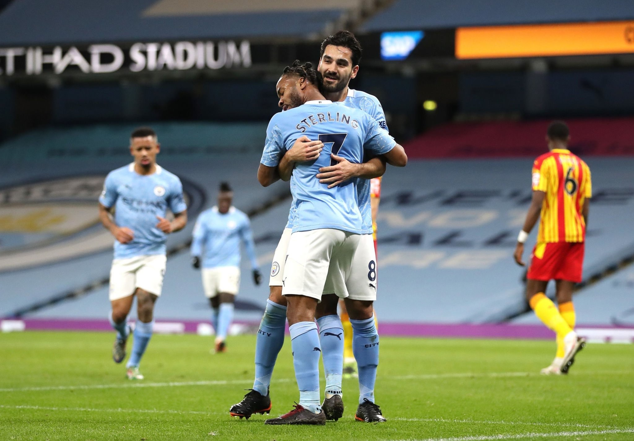 而且在国家 而且在国家