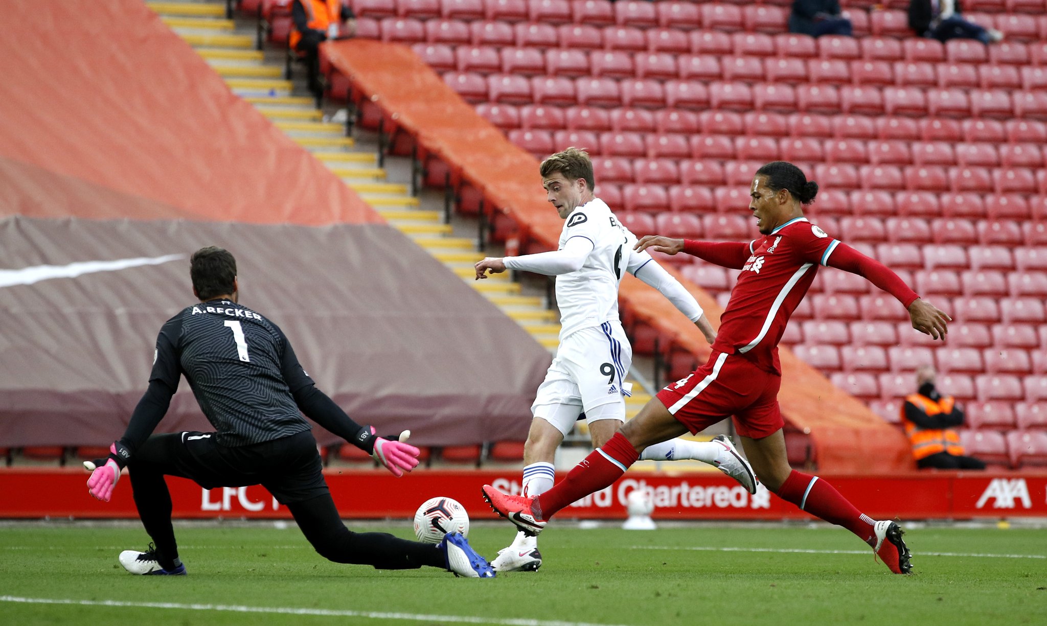 这也暗示了 这也暗示了